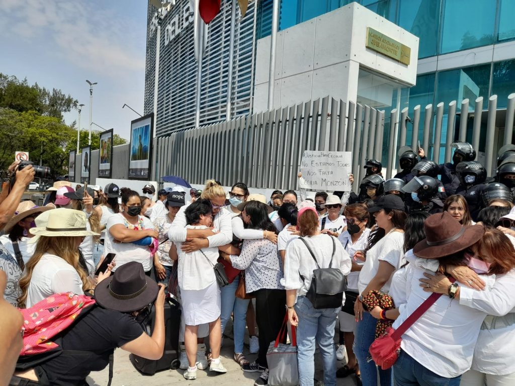 Colectivos de feministas y familiares de Cecilia Monzón exigen justicia por su asesinato