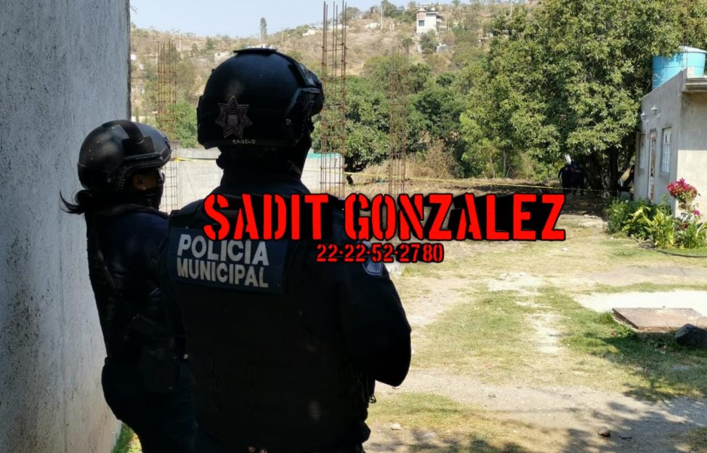 Hallan cadáver de un hombre en Azumiatla.