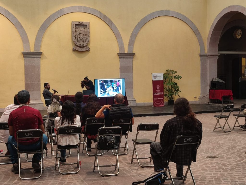 Andrés Ordaz, docente del IPBA, presente en encuentro de gráfica nacional