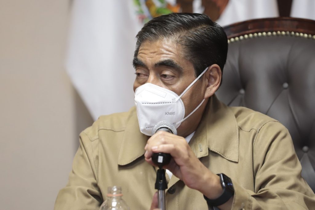 Puebla se mantiene sin cárteles nacionales que controlen a la delincuencia, subrayó el gobernador Miguel Barbosa