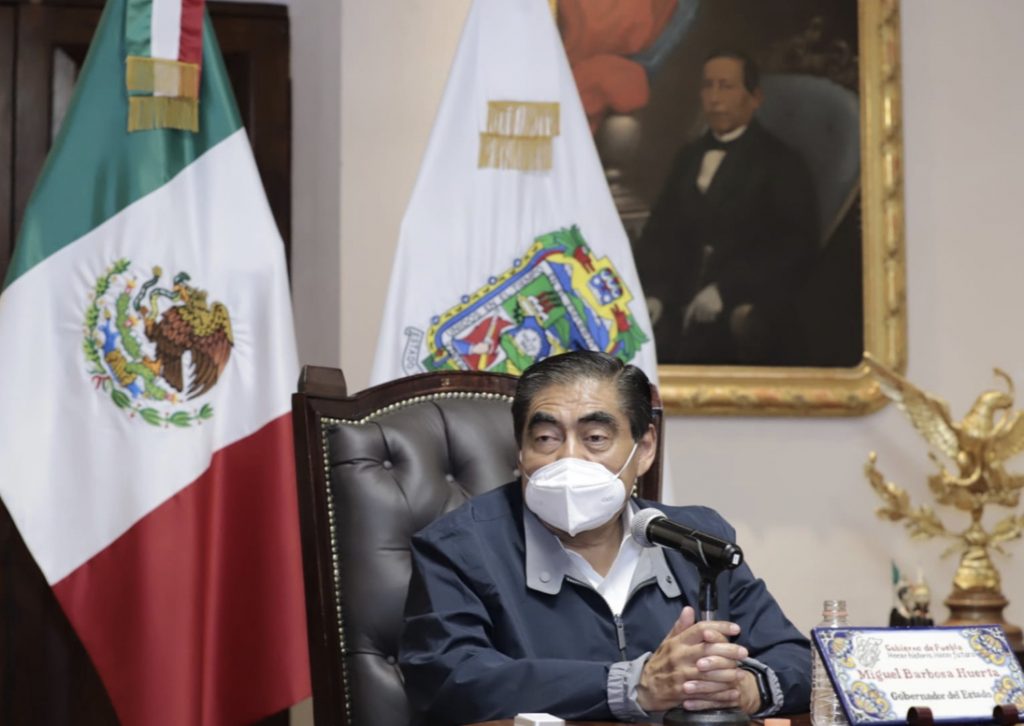 Video desde Puebla: Gobernador Barbosa acusó que en algunos municipios ponen a delincuentes como policías