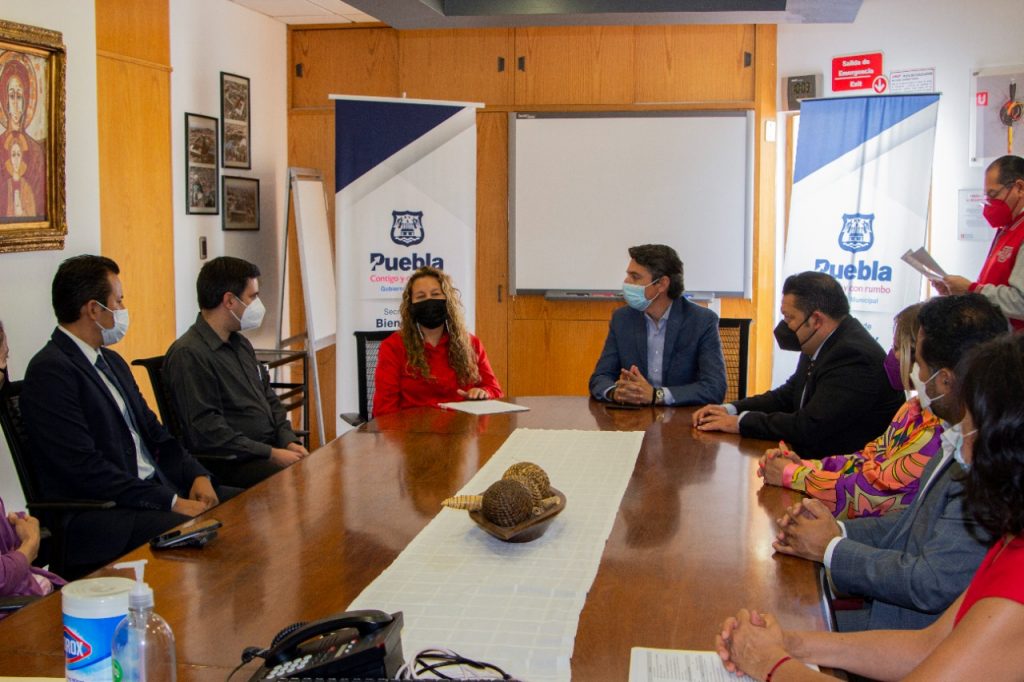 Ayuntamiento de Puebla y UPAEP generan vínculos para combatir la pobreza