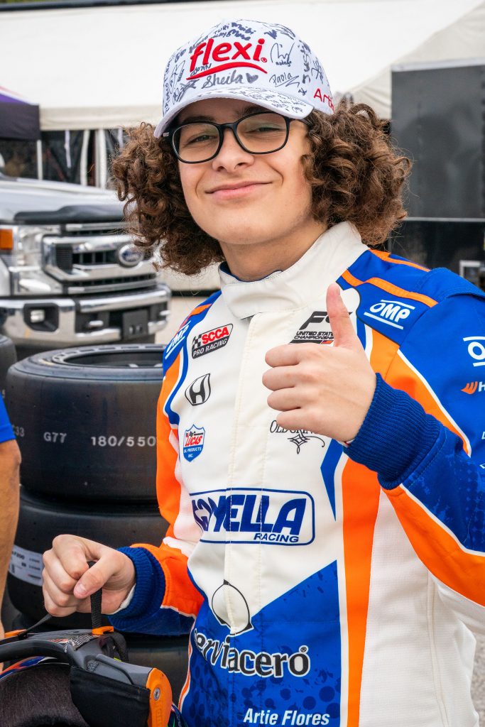 Buenos dividendos para Arturo Flores en 2a fecha de F4 U.S. Championship