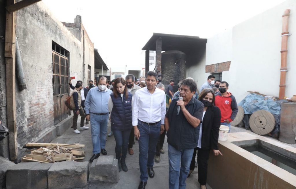 Eduardo Rivera Pérez entregó rehabilitación del centro alfarero en el barrio de la Luz