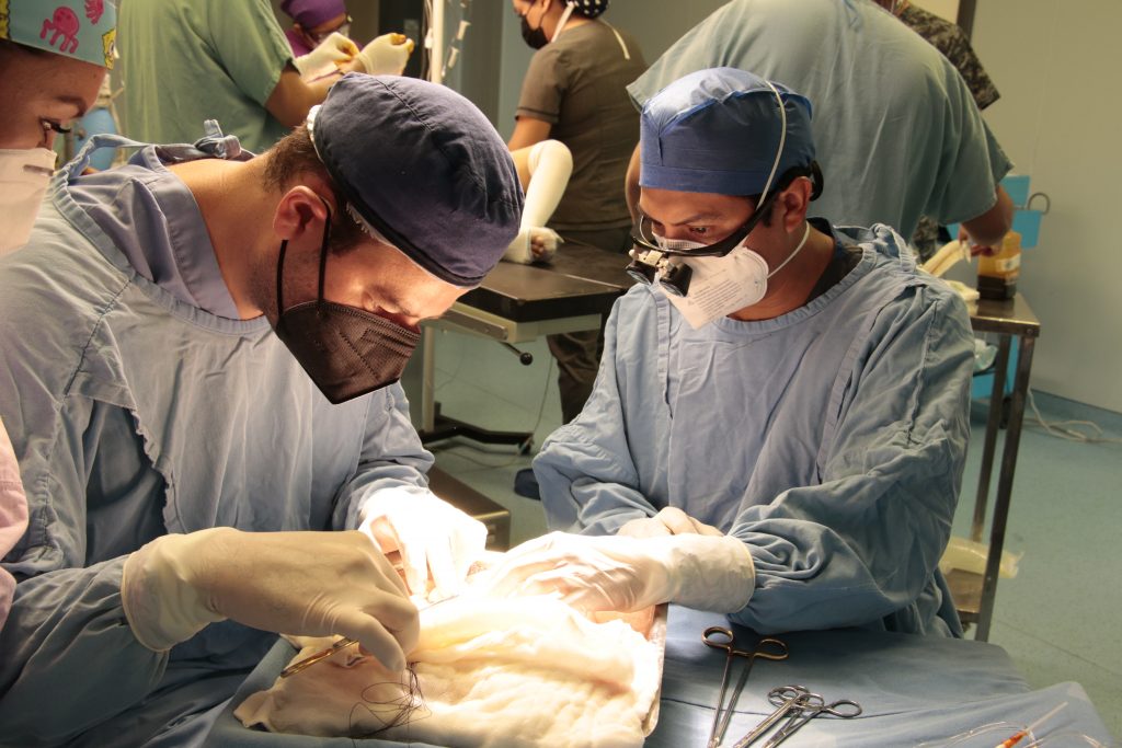 Realiza ISSSTEP sexto trasplante renal del año