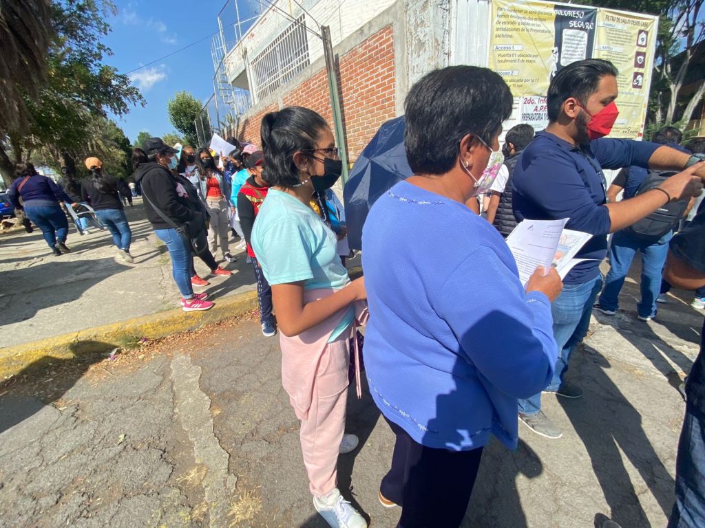 Con éxito, la jornada de vacunación a menores de 12 a 14 años en la capital