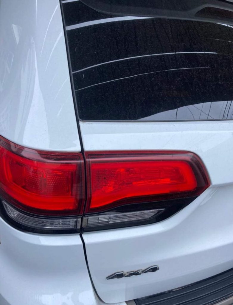 Balean camioneta blindada de ex diputado en Zacatlán