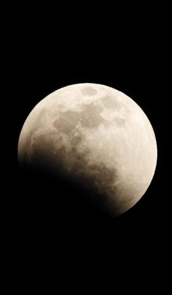 Video y Fotonota: Luna de sangre en Huauchinango