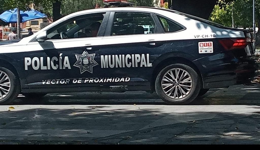 Hombre muere apuñalado en aparente riña en Azumiatla