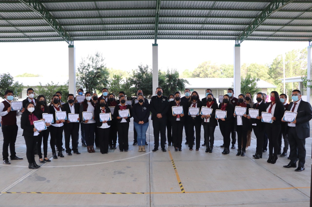 SSC de San Pedro Cholula imparte talleres de intervención de crisis a maestros