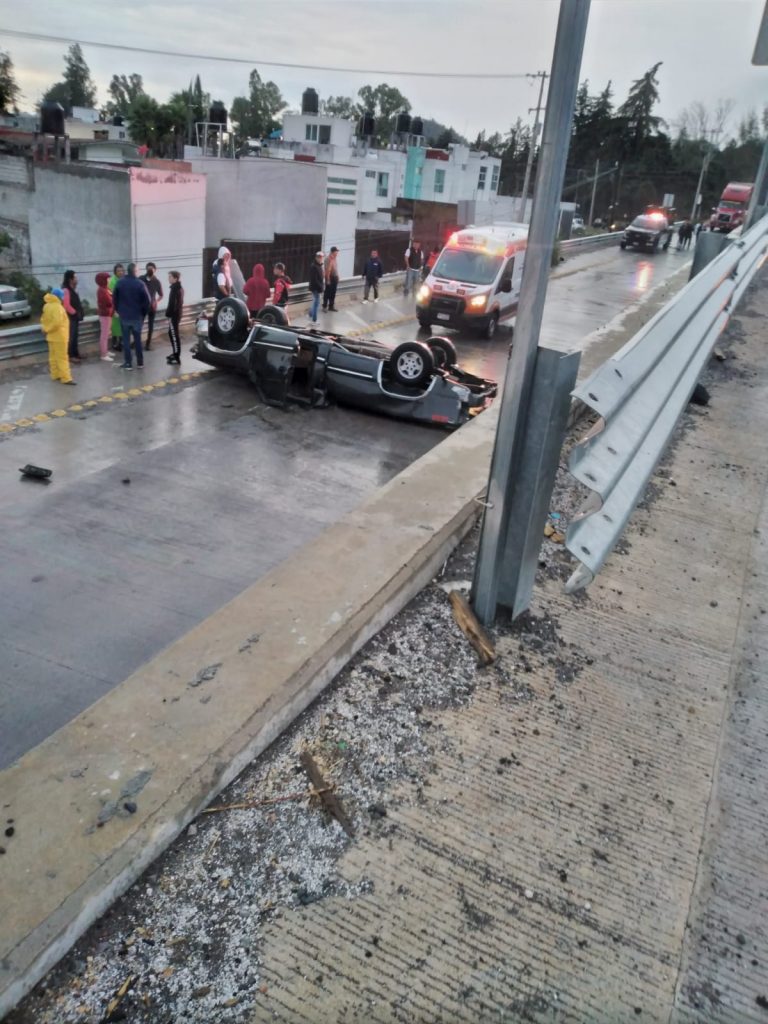 Video y fotonota: Reportan numerosa carambola en el periférico