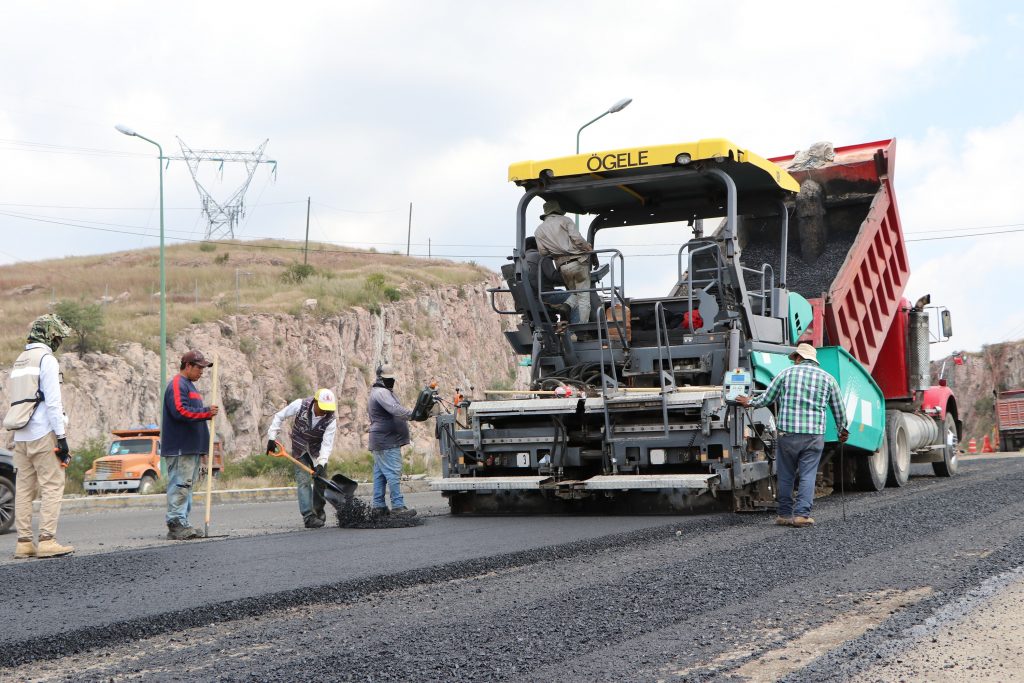 Crecen ingresos totales de industria de la construcción: Economía