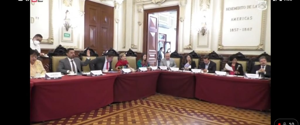 Avala cabildo estímulos fiscales para desarrolladores de viviendas; mil 200 casas en abandono en el CH