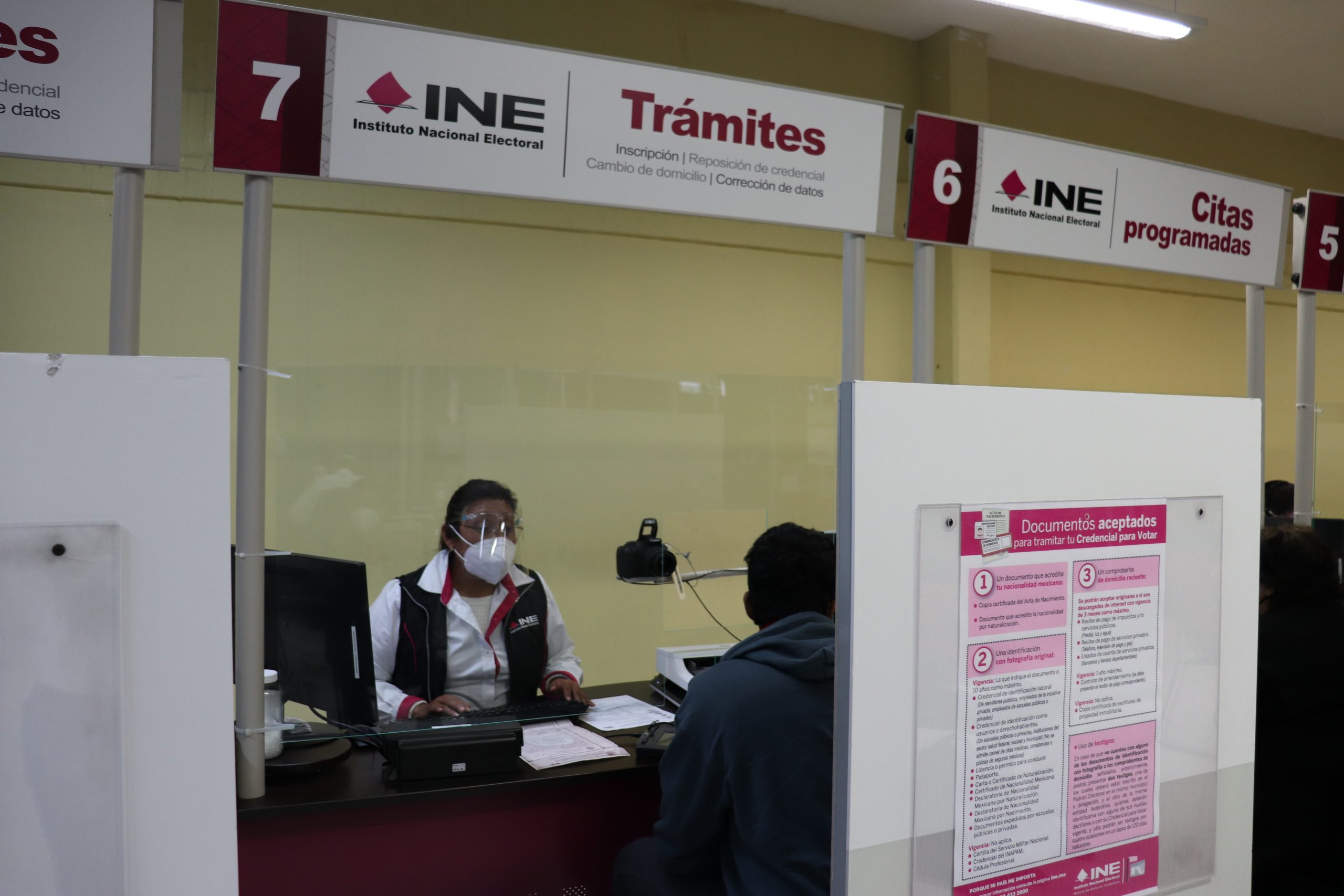 Convoca INE Puebla a ciudadanas/os a renovar credencial para votar