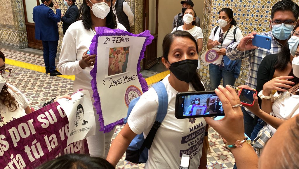 Víctimas de violencia vicaria exigen al congreso legislar sobre el tema