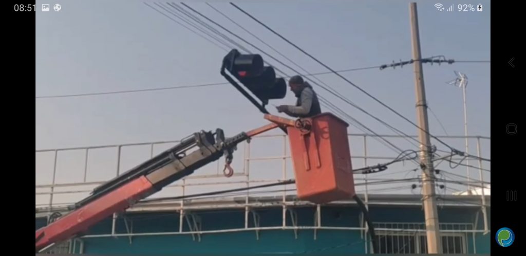 Video desde Puebla: Traffic Light inicia semaforización e iluminación