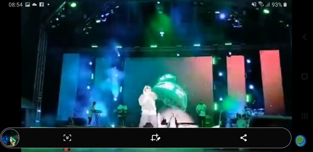 Dany Ocean hace vibrar a la gente en el Teatro del Pueblo