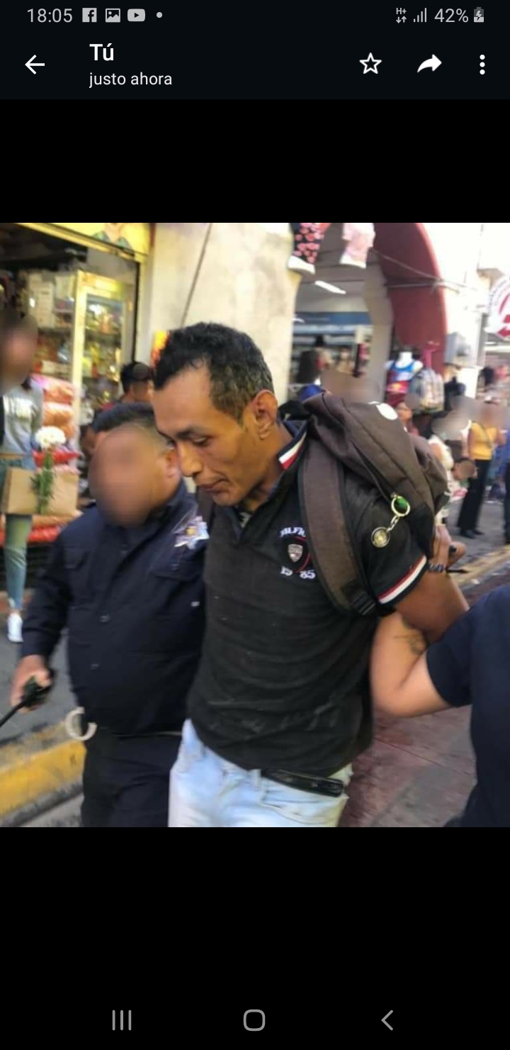 Desde Huauchinango: Comerciantes tuvieron que detener a supuesto ratero ante la inútil policía