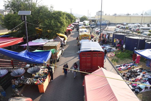 Comerciantes ven con agrado ordenamiento vial en tianguis de Tlaxcala Capital