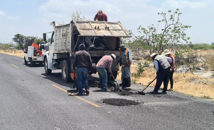 Interviene Infraestructura tramos carreteros en Huatlatlauca, Tepexi de Rodríguez y Tecamachalco