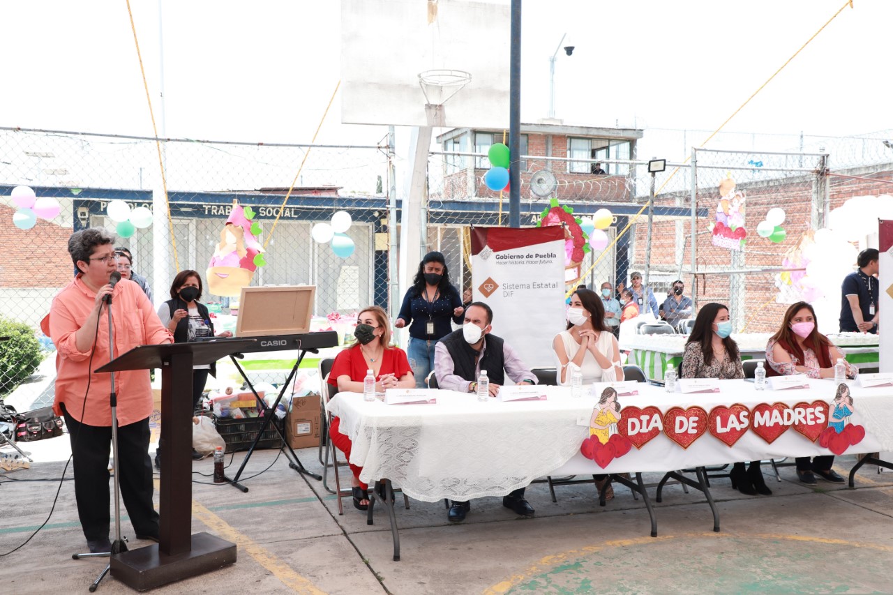 Celebra SEDIF “Día de las Madres” a internas del penal de San Miguel