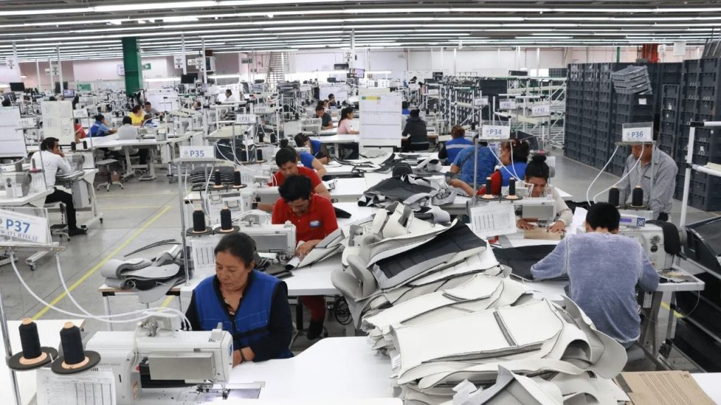 La Población Económicamente Activa (PEA) fue de 59.5 millones de personas, lo que implicó una Tasa de Participación de 60.1 por ciento.