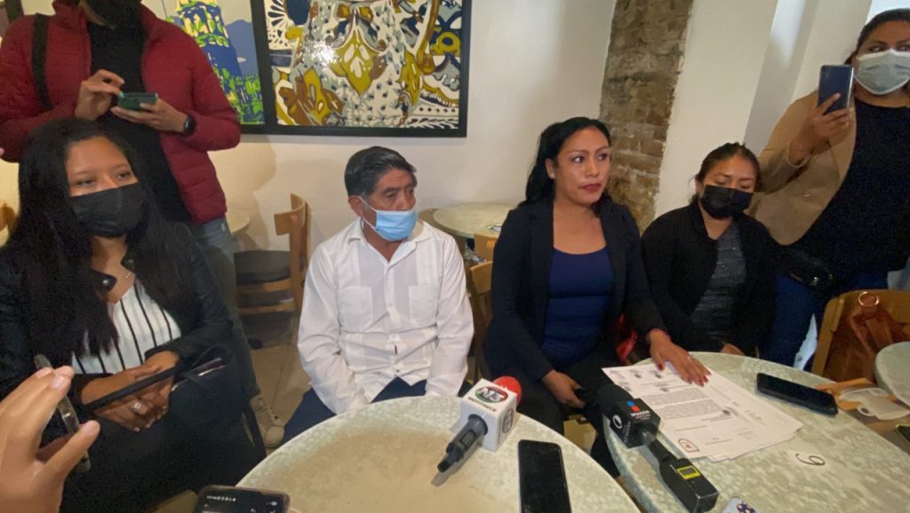 Regidores se lanzan contra el presidente de Cuautinchán