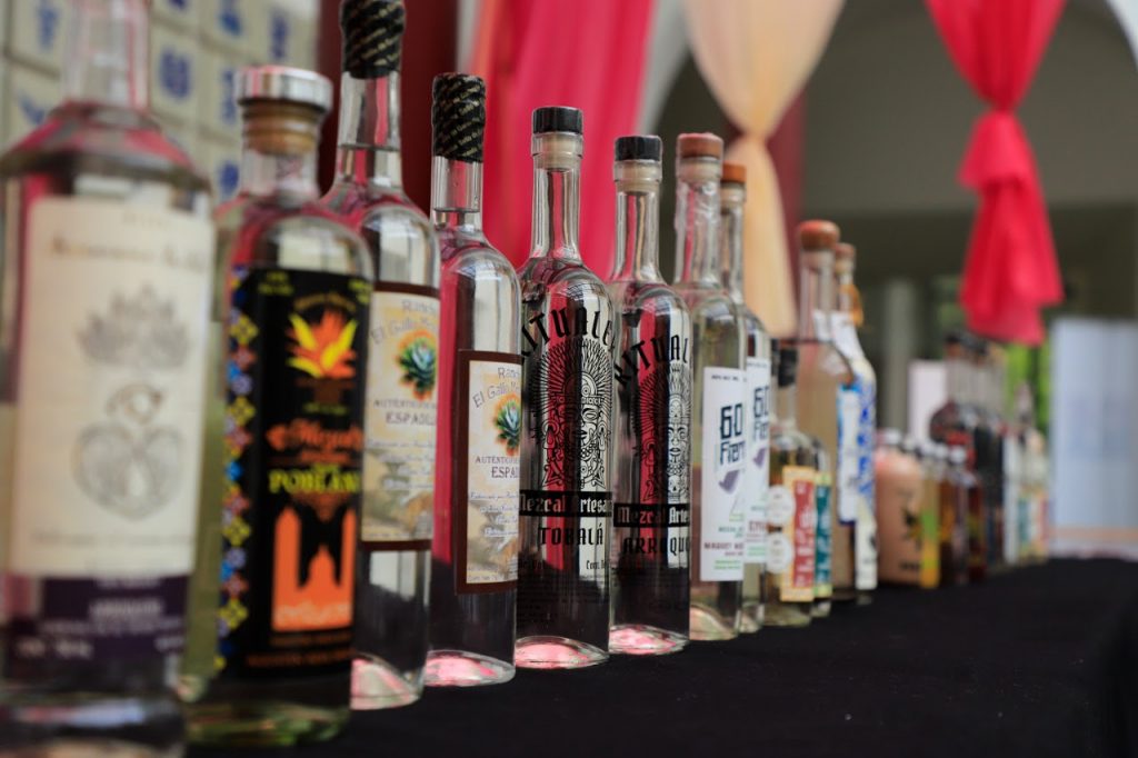 Con 27 preseas de oro, Puebla obtiene primer lugar en concurso nacional de mezcal