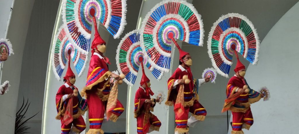 Ballet Folklórico de la BUAP se presentó en el Teatro Ángela Peralta