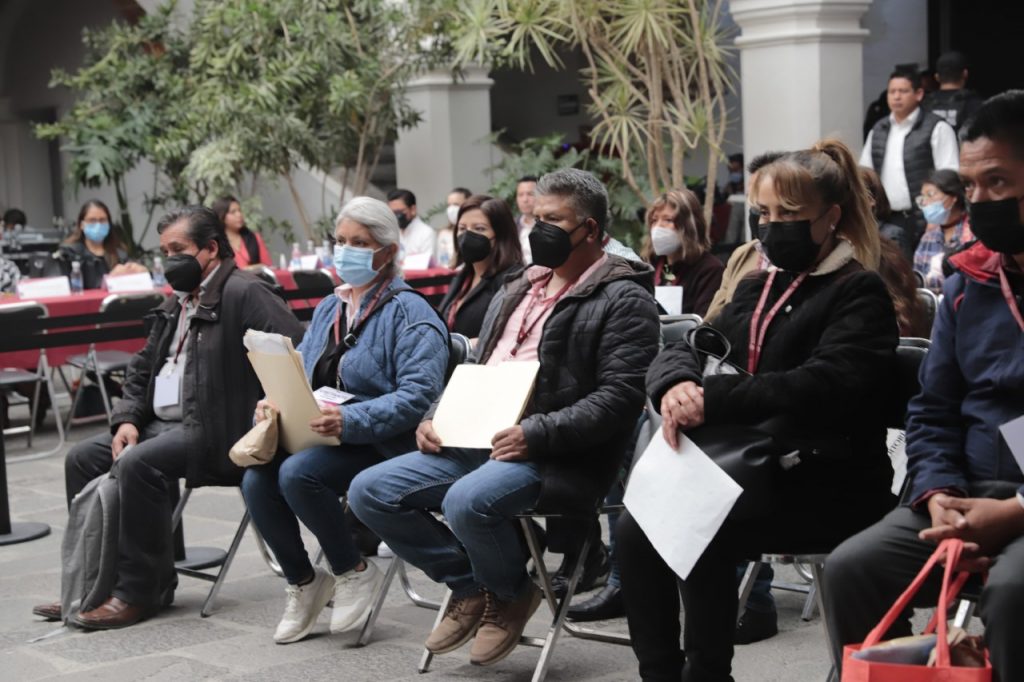 En Martes Ciudadano, Miguel Barbosa atiende peticiones de jóvenes artistas