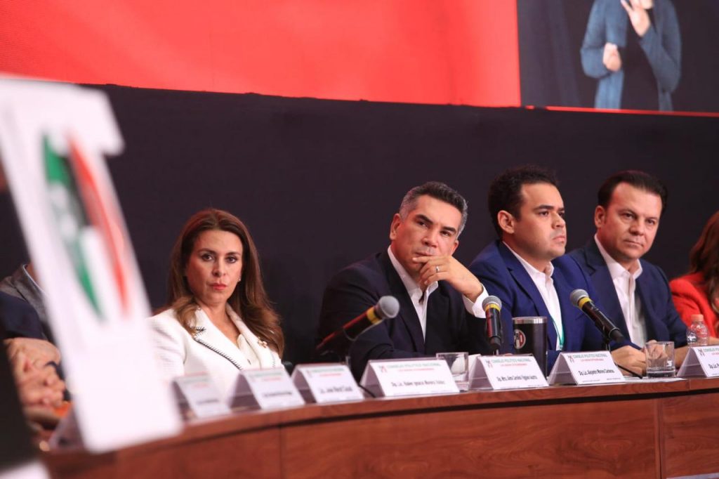 Quedaron atrás las épocas en que el presidente quitaba y ponía dirigentes: Alejandro Moreno