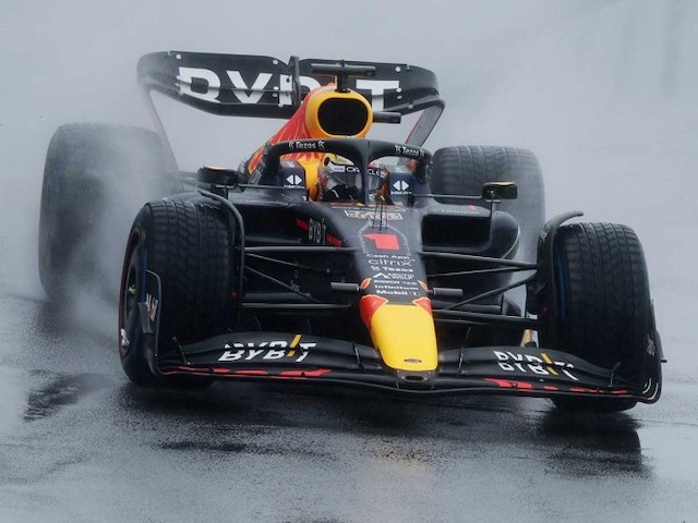 Max Verstappen logra la pole en Canadá; ‘Checo’ abandona