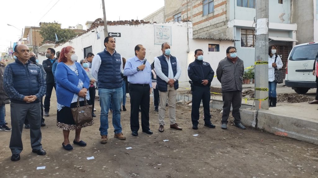 Notorio incremento en el robo de tapas de registros, acusó el secretario municipal de Movilidad e Infraestructura