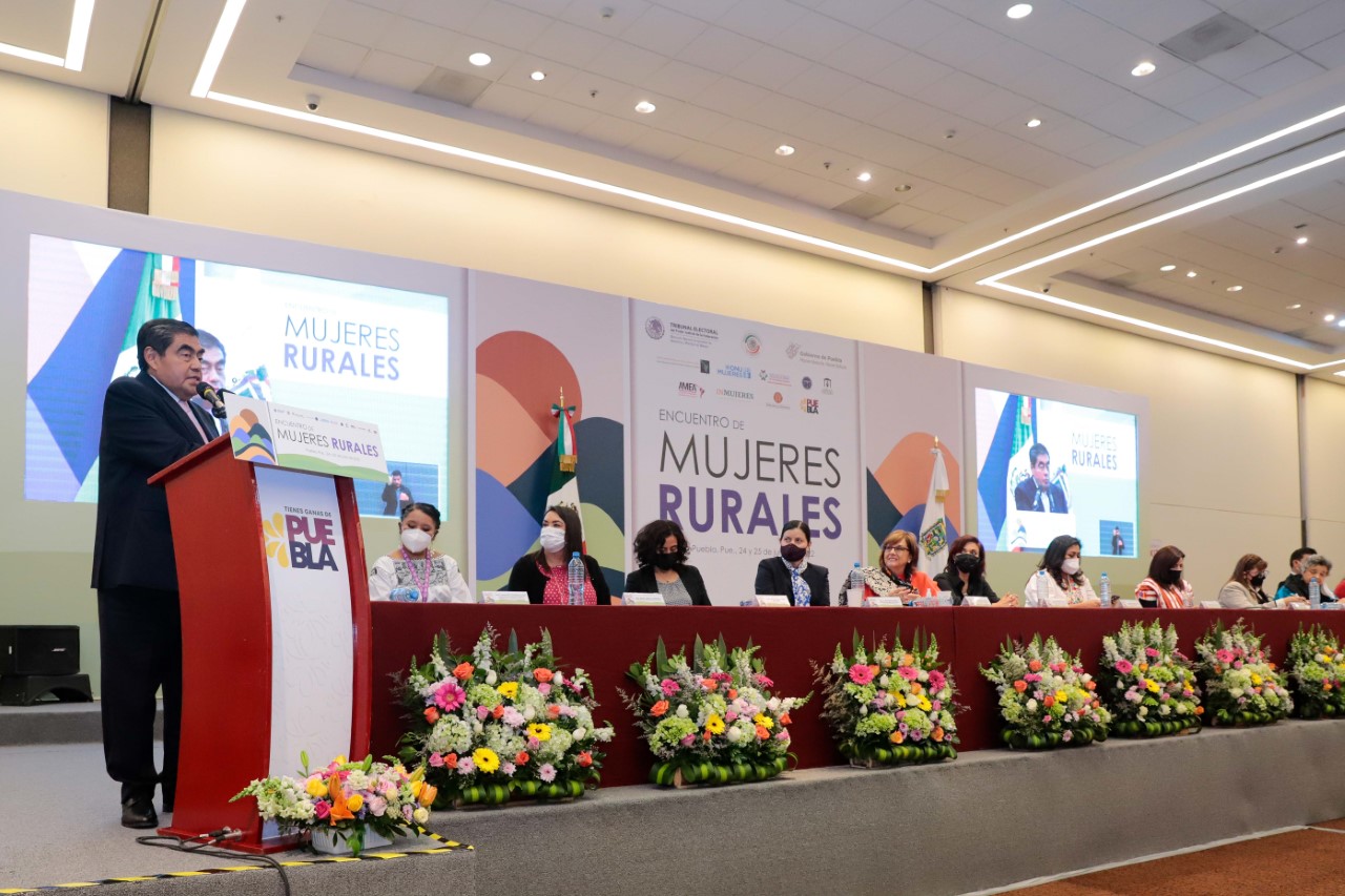 Gobierno de Puebla destina 2 mil mdp y programas especiales para mujeres rurales