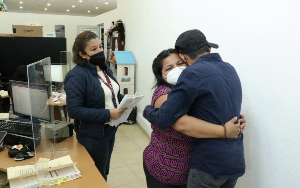 Apoya SEDIF regreso de adolescente poblano que intentó cruzar la frontera