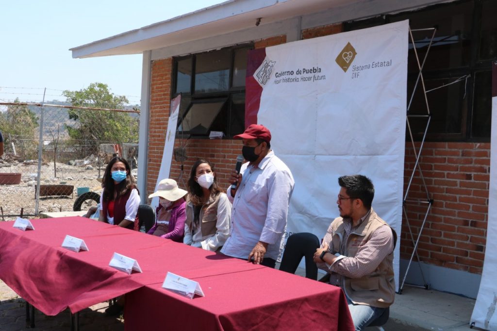 Asegura SEDIF alimentación de personas adultas mayores en Tecola