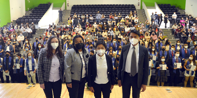 Gracias por ser parte de esta gran familia que es la BUAP: Lilia Cedillo Ramírez