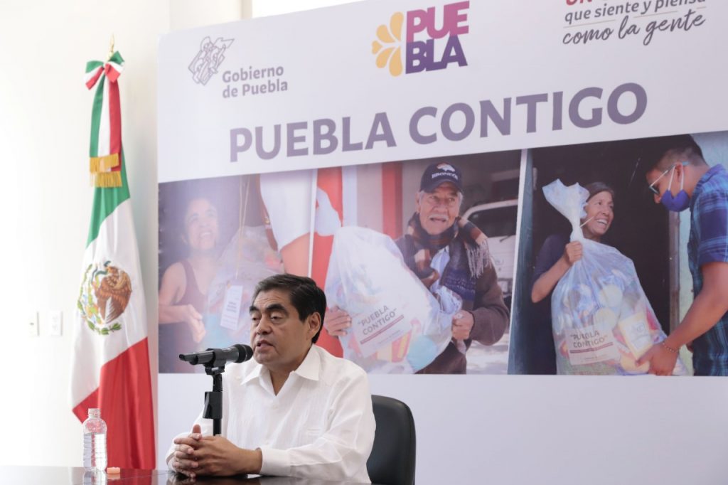 Gobierno de Puebla recibe reconocimientos del Coneval
