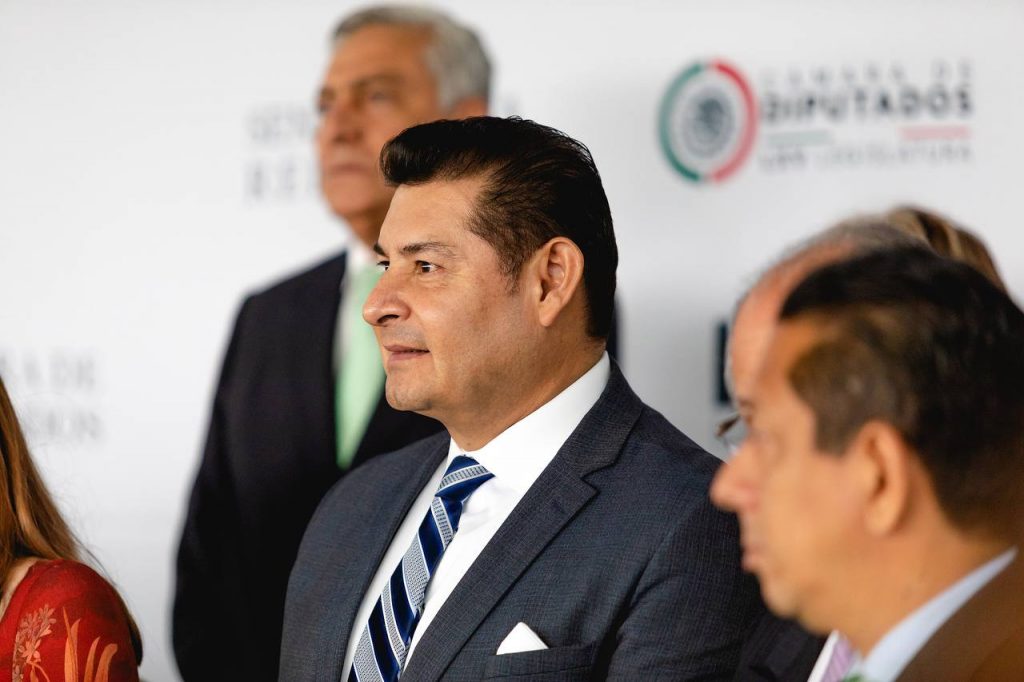 ”Nadie por encima de la ley, justicia para todas”, puntualizó el senador Armenta