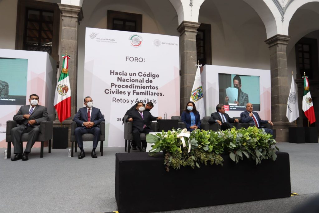 Video desde Puebla: Gobernador Barbosa encabeza foro sobre procedimientos civiles y familiares