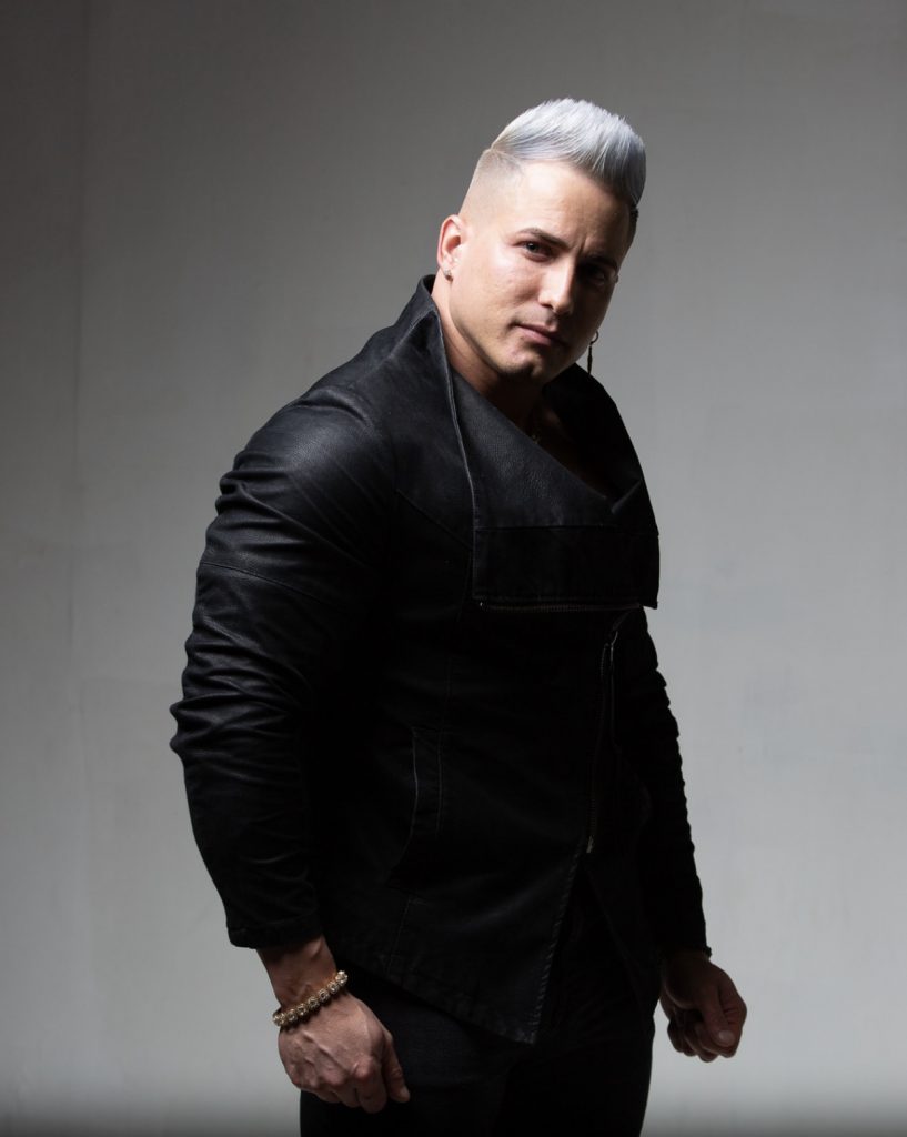 “Voy a vivir” es el nuevo sencillo de Ángel Emilio