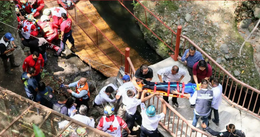 Colapso de puente, por falta de mantenimiento e ignorar recomendaciones: Gobierno de Cuernavaca