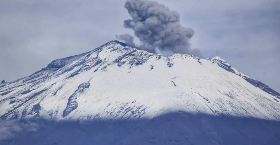 Accidente en el Popocatépetl; una alpinista muerta y cuatro sobrevivientes tras explosión
