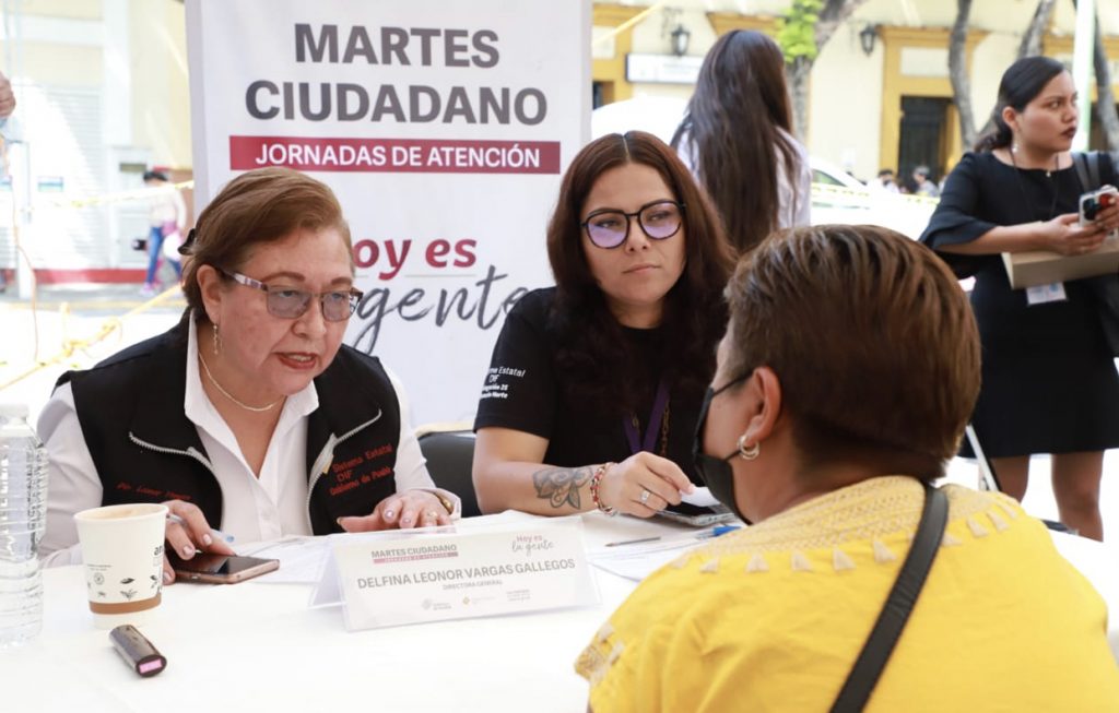 Beneficia SEDIF a tehuacanenses durante “Martes Ciudadano”