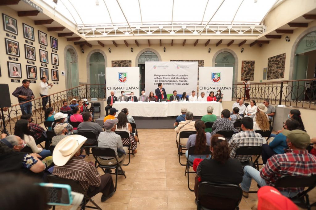 Lorenzo Rivera pone en marcha Programa de Escrituración a bajo costo