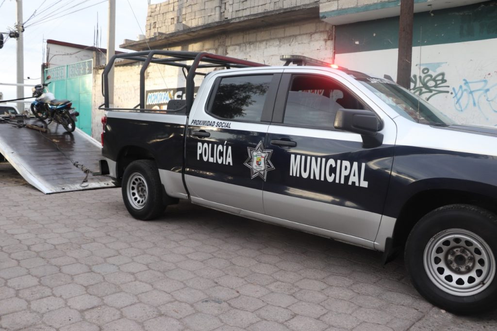 En San Pedro Cholula realizan operativo contra la delincuencia mediante la revisión de motocicletas