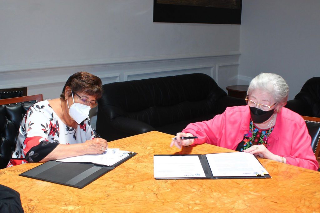 Ayuntamiento de Puebla promueve la conservación de documentos históricos