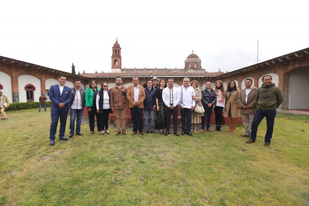 Alcaldes con vocación turística de Puebla, Tlaxcala e Hidalgo, se reúnen en Chignahuapan para mesa de trabajo