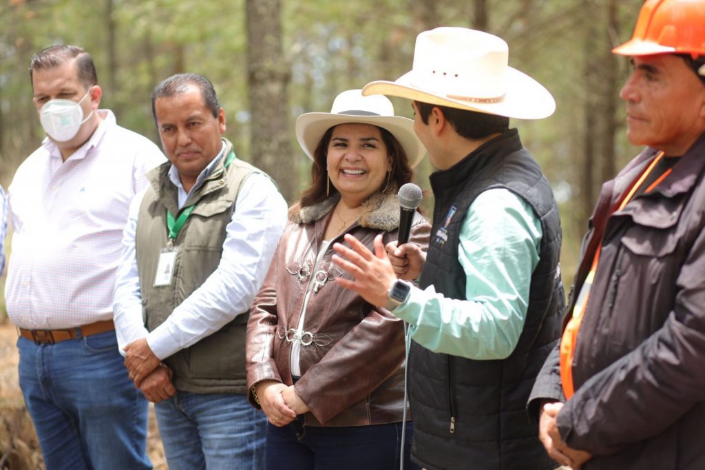 Ante la Secretaria del Medio Ambiente en el Estado, Lorenzo Rivera se compromete por la sustentabilidad