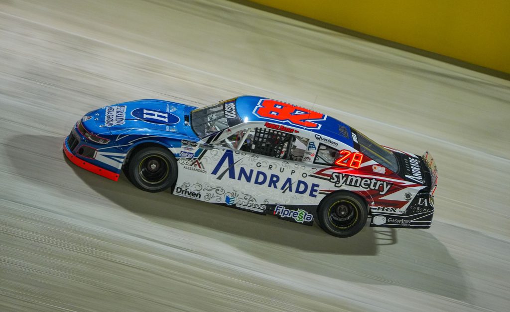 Alessandros Racing, rescató doble Top-10 en visita nocturna a Chihuahua